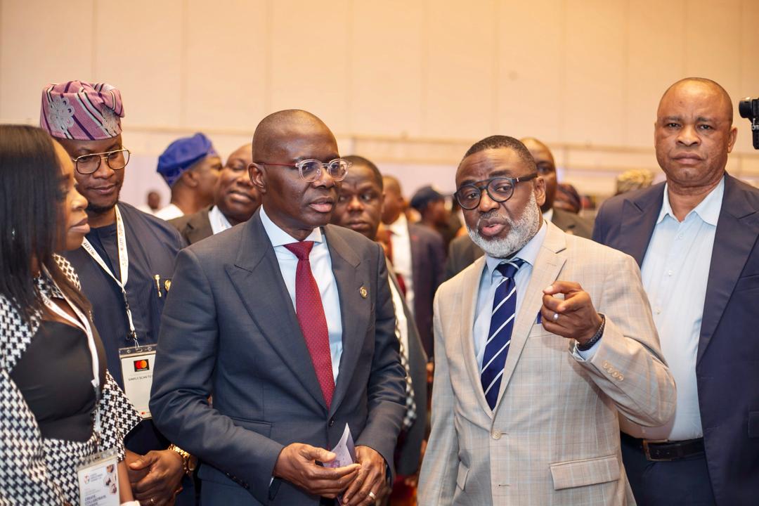 Tunji Idowu in conversation at a leadership event
